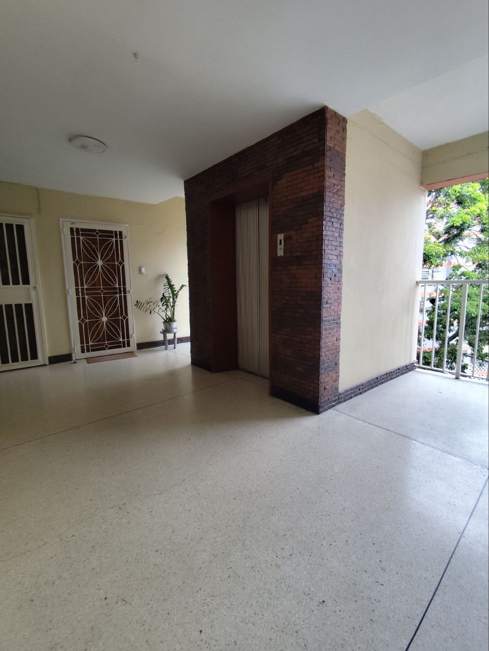 Apartamento en Residencias Venezuela — foto 13