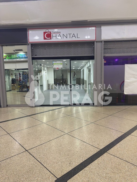 Local Comercial en C.C. Parque Caracas — La Candelaria — foto 2
