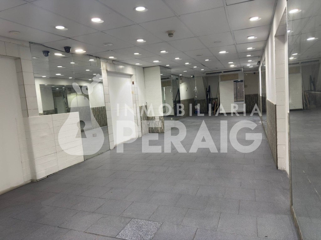 Local Comercial en C.C. Parque Caracas — La Candelaria — foto 3