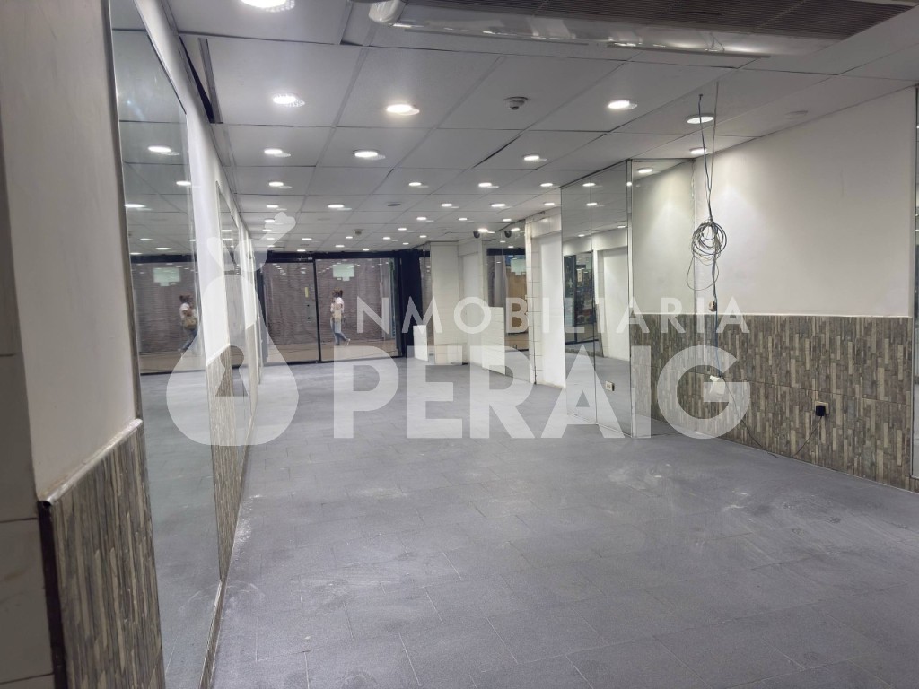 Local Comercial en C.C. Parque Caracas — La Candelaria — foto 5
