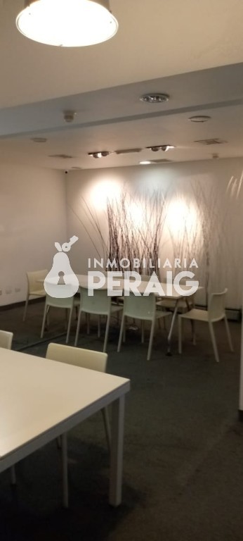 Oficina en Centro Plaza — Los Palos Grandes — foto 9